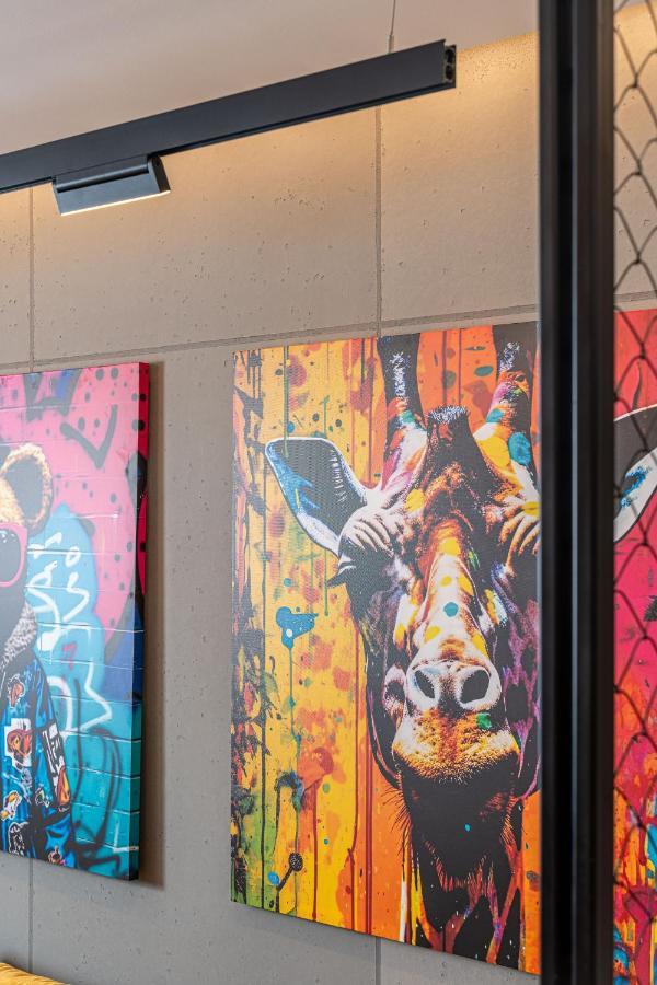 Brooklyn Studio - Aviatiei Park - Netflix - Parking Bukares Bagian luar foto